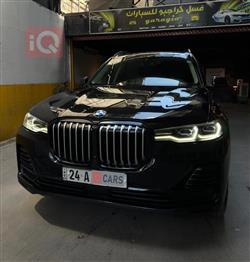 بی ئێم دەبڵیو X7